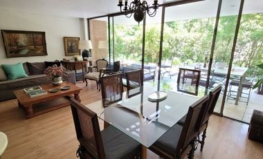 DEPARTAMENTO CON JARDÍN PROPIO !!!