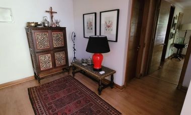 DEPARTAMENTO CON JARDÍN PROPIO !!!