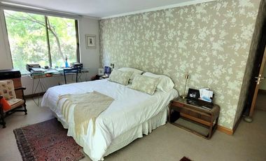 DEPARTAMENTO CON JARDÍN PROPIO !!!