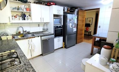 DEPARTAMENTO CON JARDÍN PROPIO !!!