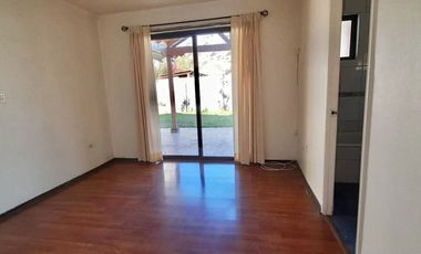 VENTA CASA EN CONDOMINIO PARQUE MIRAFLORES – PEÑAFLOR