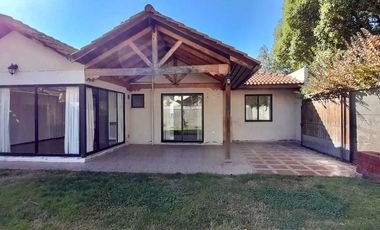 VENTA CASA EN CONDOMINIO PARQUE MIRAFLORES – PEÑAFLOR