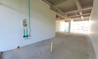 LOCAL COMERCIAL EN VENTA AVENIDA  PASEO DE LOS ZIPAS SECTOR TRES ESQUINAS CHIA CUNDINAMARCA