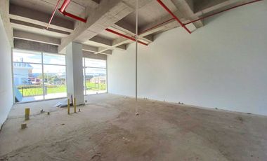 LOCAL COMERCIAL EN VENTA AVENIDA  PASEO DE LOS ZIPAS SECTOR TRES ESQUINAS CHIA CUNDINAMARCA