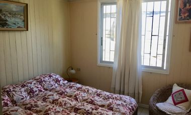 Venta de Casa Sector Comercial Frente al Mar, El Quisco.