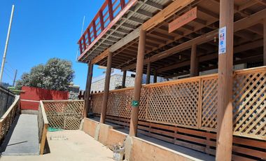 Venta de Casa Sector Comercial Frente al Mar, El Quisco.