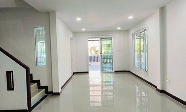บ้านแฝด ลำลูกกาคลอง6 ซอยเทศบาลลำลูกกา 3 ถนนลำลูกกาคลอง 6 ปทุมธานี