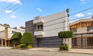 CASA EN VENTA EN ECHEGARAY