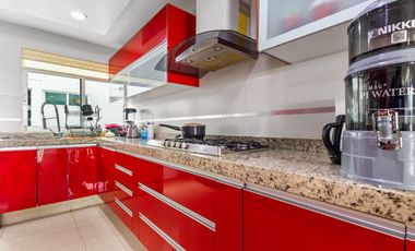 CASA EN VENTA EN ECHEGARAY