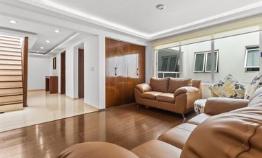 CASA EN VENTA EN ECHEGARAY