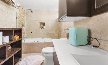 CASA EN VENTA EN ECHEGARAY