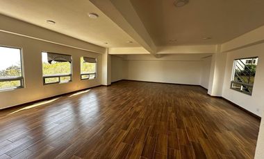 Renta departamento en Park View