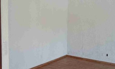 Casa en Renta en Tecamachalco en esquina con dos entradas