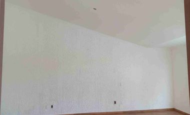 Casa en Renta en Tecamachalco en esquina con dos entradas