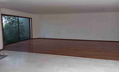 Casa en Renta en Tecamachalco en esquina con dos entradas