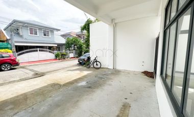 BRAND NEW 4 BEDROOM HOUSE AND LOT IN BF HOMES PARAÑAQUE