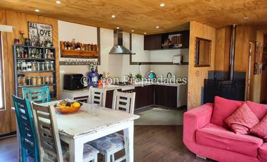 Leon Propiedades vende parcela con casa en condominio, Sector Miraflores, Curacaví.