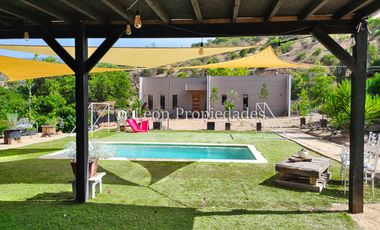 Leon Propiedades vende parcela con casa en condominio, Sector Miraflores, Curacaví.