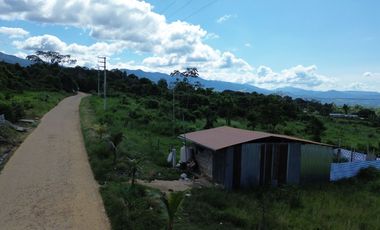 ¿Te gustaría tener tu propio terreno cerca de Tarapoto? Tengo uno de 480 m² pasando 'La Laguna Venecia'. ¡Es un lugar tranquilo y bien ubicado!