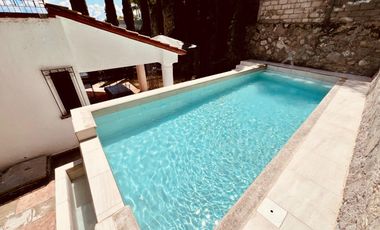 Renta de casa fin de semana LA LUCIÉRNAGA con alberca recién remodelada, amueblada y lista para disfrutarla.