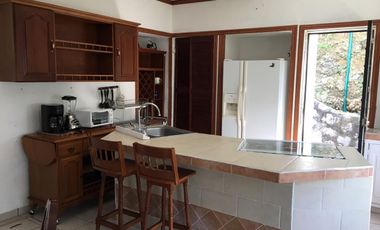 Renta de casa fin de semana LA LUCIÉRNAGA con alberca recién remodelada, amueblada y lista para disfrutarla.