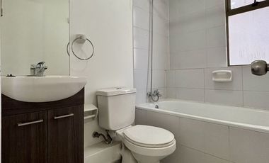 Se vende departamento 2 dormitorios,  2 baños, estacionamiento y bodega en San Miguel a pasos de metro Lo Viel