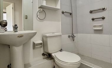 Se vende departamento 2 dormitorios,  2 baños, estacionamiento y bodega en San Miguel a pasos de metro Lo Viel