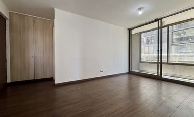Se vende departamento 2 dormitorios,  2 baños, estacionamiento y bodega en San Miguel a pasos de metro Lo Viel