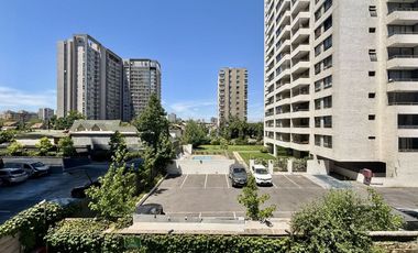 Se vende departamento 2 dormitorios,  2 baños, estacionamiento y bodega en San Miguel a pasos de metro Lo Viel
