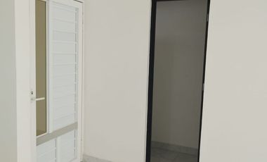 Casa nueva de 3 recámaras con amplio jardín en la Col. Ejido 1ro. de mayo sur