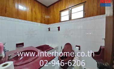 2-storey detached house, 1 rai, 169 sq m., detached house, near Lakchai Market, Phetkasem Road, Highway No. 375, Mueang Nakhon Pathom, Nakhon Pathom
