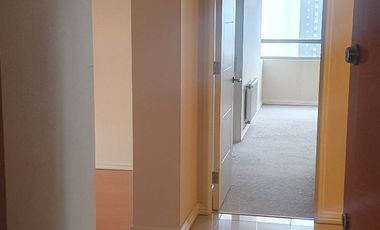 VERIDICA VENDE departamento 4D 4B 2E 1 Bod $UF 9.495