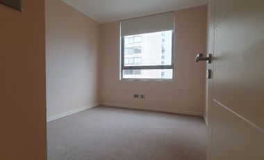 VERIDICA VENDE departamento 4D 4B 2E 1 Bod $UF 9.495