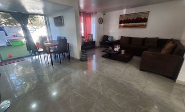 Hermosa Casa en venta Avda.Los Halcones Larapinta, Lampa