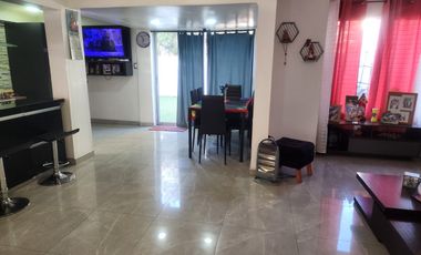 Hermosa Casa en venta Avda.Los Halcones Larapinta, Lampa