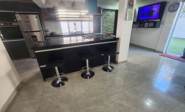 Hermosa Casa en venta Avda.Los Halcones Larapinta, Lampa