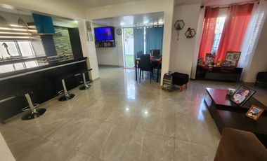 Hermosa Casa en venta Avda.Los Halcones Larapinta, Lampa