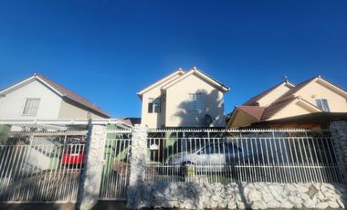 Hermosa Casa en venta Avda.Los Halcones Larapinta, Lampa