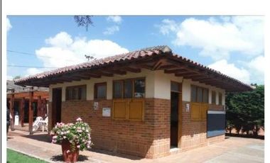 Venta de Club en  Mosquera, Cundinamarca, todas las instalaciones activas, y funcionando