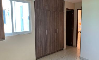 RENTA CASA BOSQUES DE GALERÍAS EN JIUTEPEC