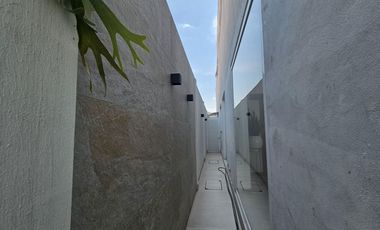 ALQUILER DE CASA MODERNA Y ESPACIOSA – URBANIZACIÓN PORTOFINO, KM 11.5 VÍA A LA COSTA