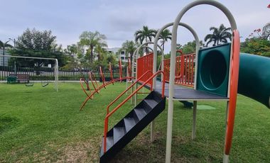 En Alquiler – Lujoso Departamento con Vista Panorámica al Río | Isla Mocolí, Samborondón