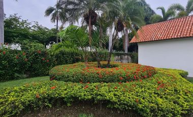 En Alquiler – Lujoso Departamento con Vista Panorámica al Río | Isla Mocolí, Samborondón