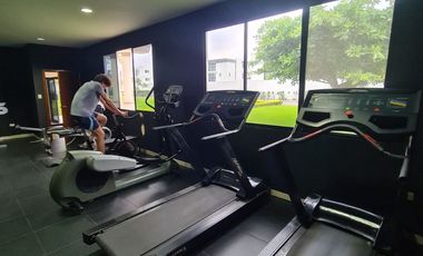 En Alquiler – Lujoso Departamento con Vista Panorámica al Río | Isla Mocolí, Samborondón