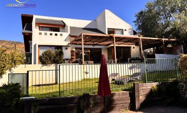 Hermosa Casa Condominio La Reserva Chicureo Colina