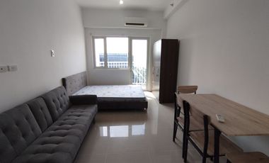 FOR RENT -STUDIO UNIT AT SHORE RESIDENCES