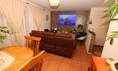 Se Vende Cómoda Casa Pareada de 2 pisos en Quilicura