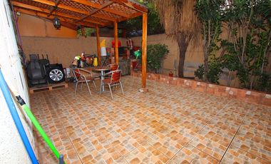 Se Vende Cómoda Casa Pareada de 2 pisos en Quilicura