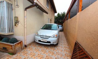 Se Vende Cómoda Casa Pareada de 2 pisos en Quilicura