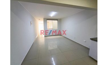 Alquilo Departamento De Un Dormitorio - 65 M2 En Santiago De Surco